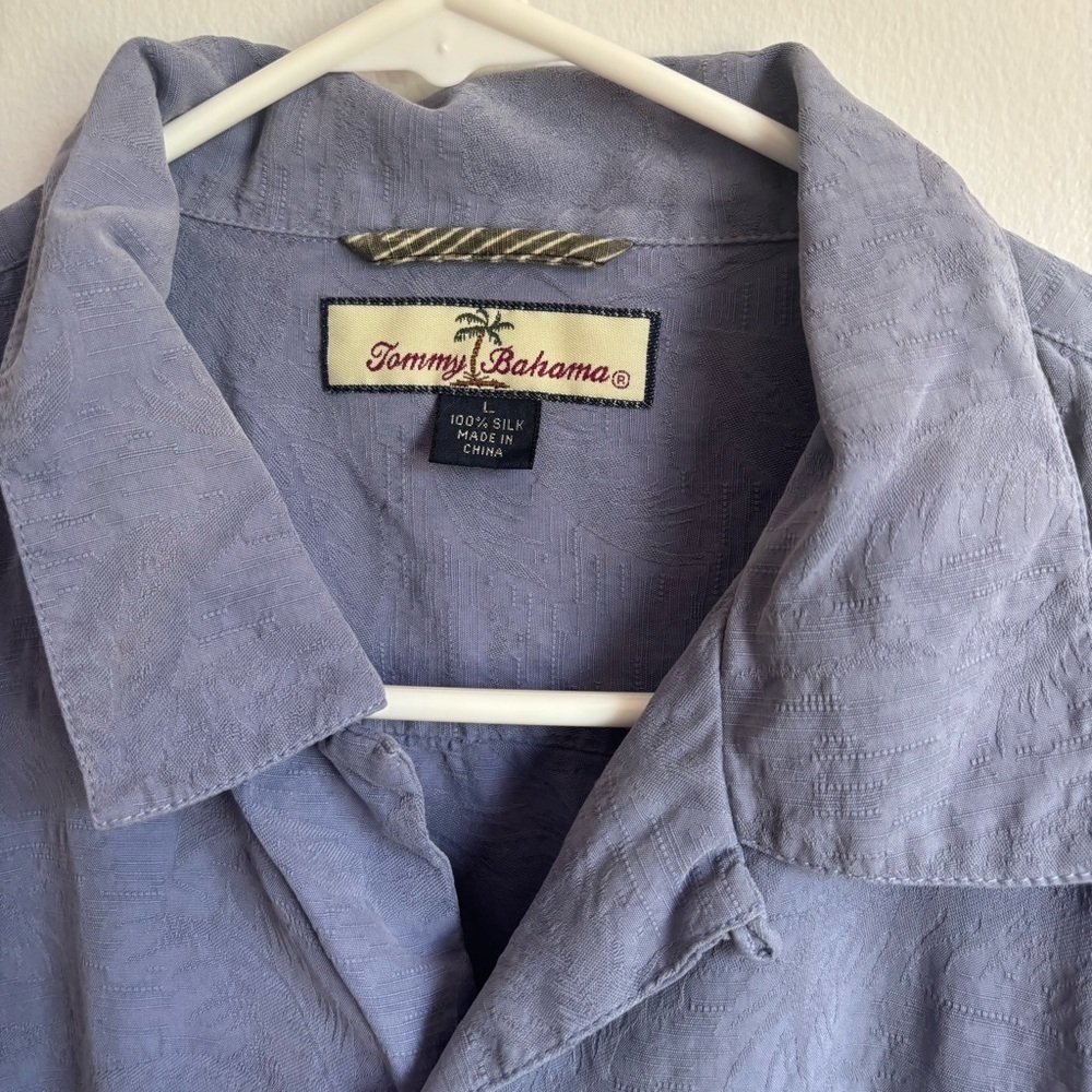 ⭐️⭐️⭐️Men’s Tommy Bahama 100% Silk Relax shirt Hawaiian Blue size Large - Picture 2 of 12